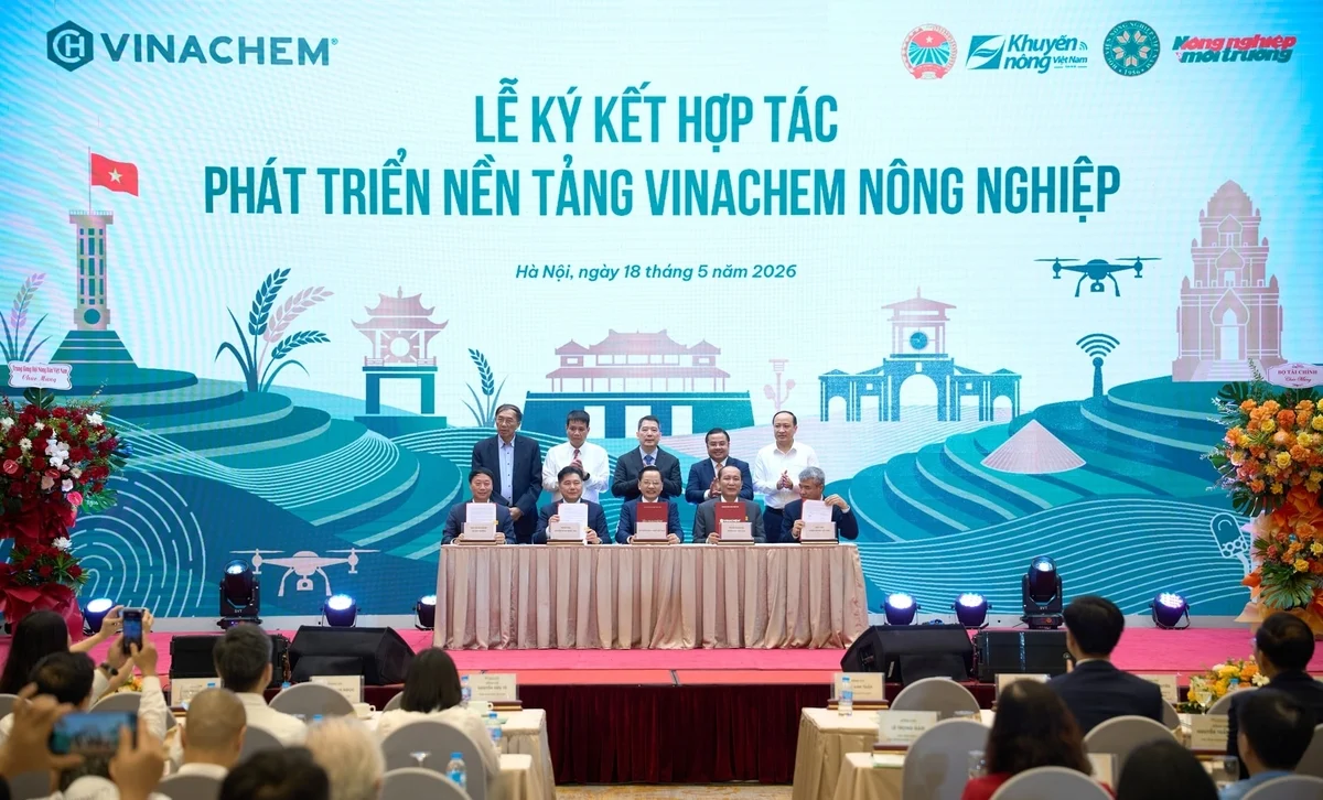 Báo Nông nghiệp và Môi trường - Vinachem ký kết biên bản ghi nhớ hợp tác